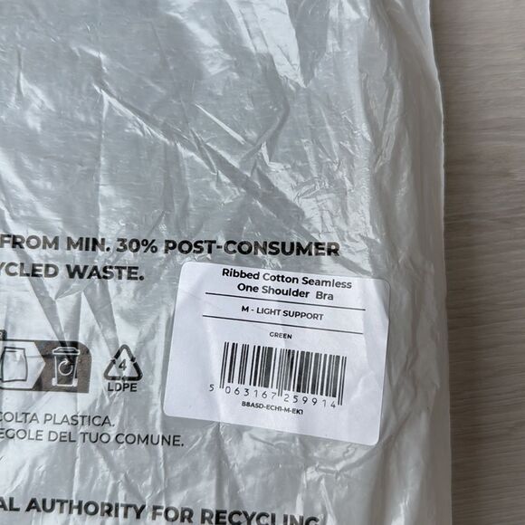 Gymshark Ribbed Cotton‎ Seamless One Shoulder Bra light support Size M in Green - Picture 8 of 8